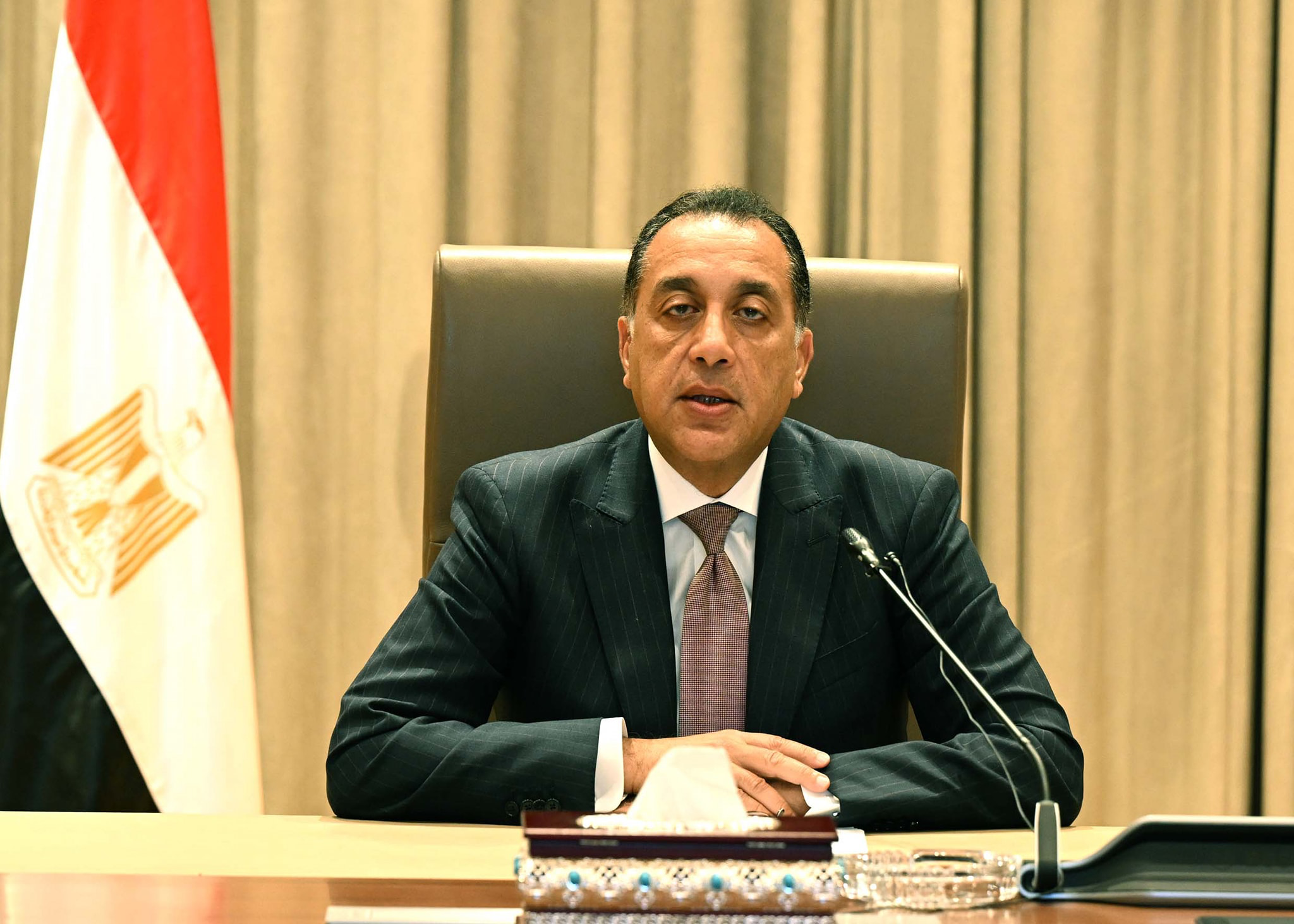 مدبولي يترأس الاجتماع الأسبوعي للحكومة ويستعرض الملفات المحلية والإقليمية